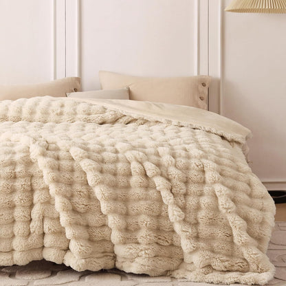 Heerlijk zachte, stijlvolle plaid die warmte, gezelligheid en elegantie samenbrengt.